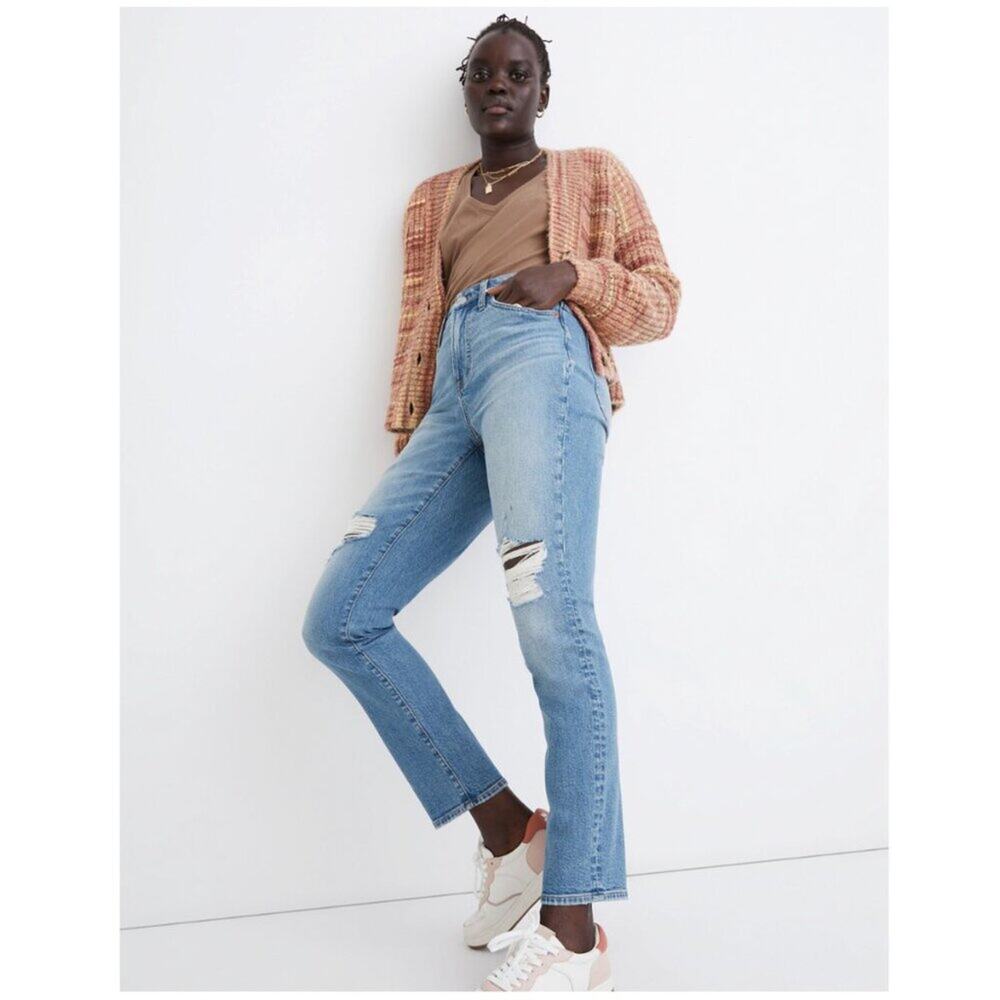 Madewell The Curvy Perfect Vintage Jean in Denman Wash: Ripped Edition